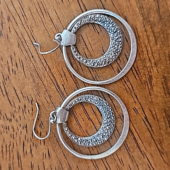 2 pair lucky Brand earrings silver and gold versions - Picture 2 of 3